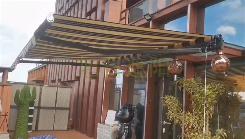 曲臂伸缩遮阳蓬 (5)